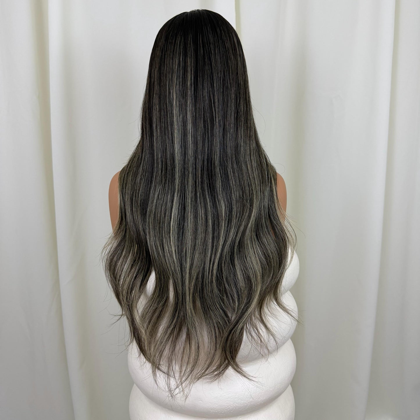 Long, wavy hair